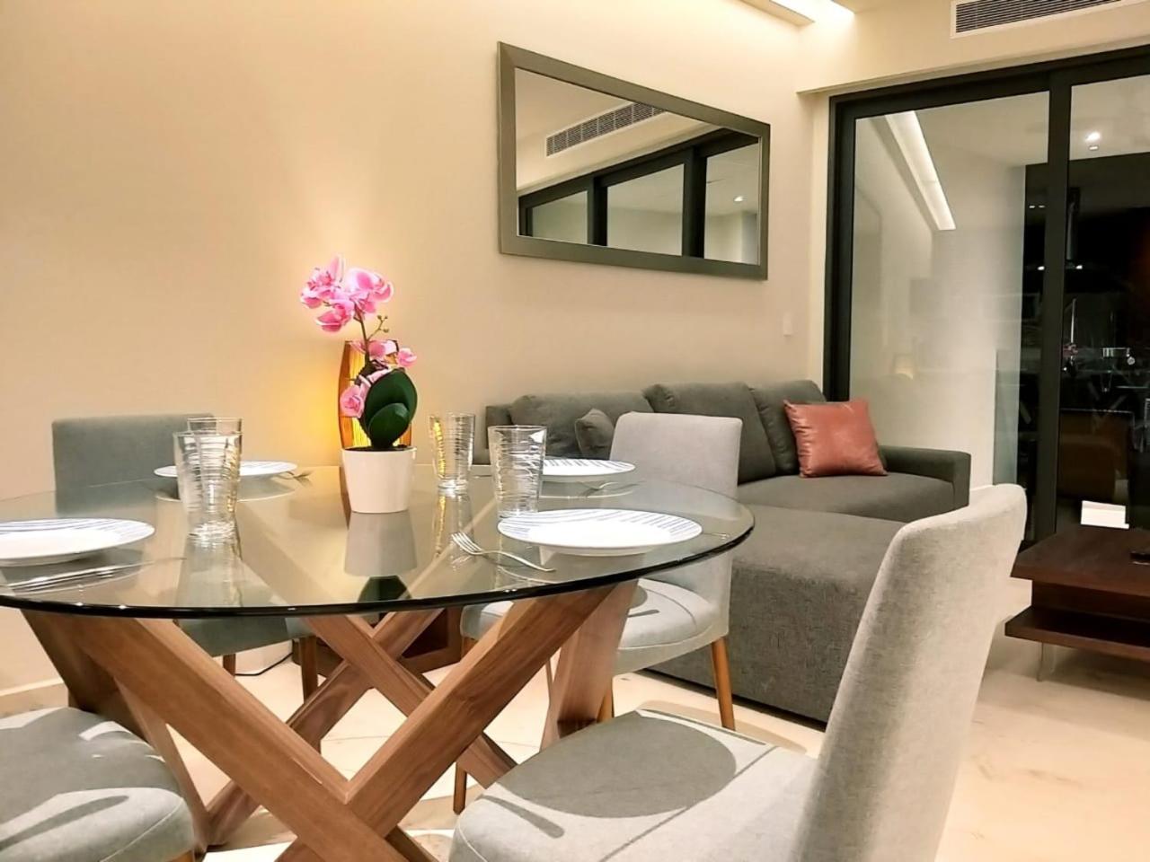Precious 1 Bedroom In Brand New Miranda Building By Happy Address Apartamento Playa del Carmen