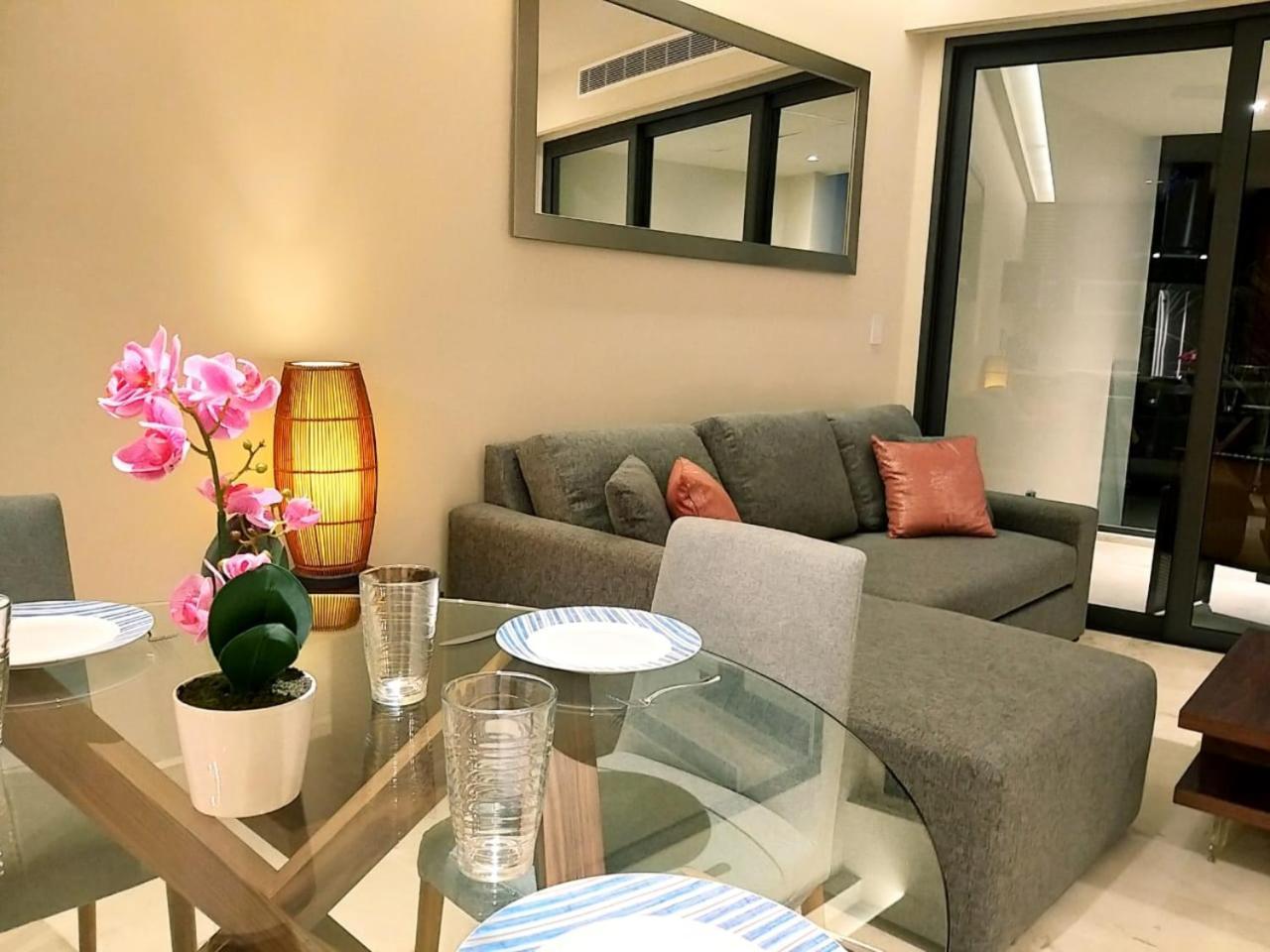 Precious 1 Bedroom In Brand New Miranda Building By Happy Address * Playa del Carmen