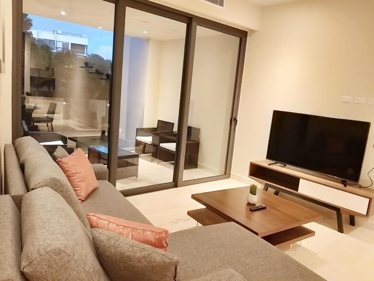 Precious 1 Bedroom In Brand New Miranda Building By Happy Address * Playa del Carmen